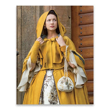 The Making of Outlander: The Series, The Official Guide to Seasons One & Two